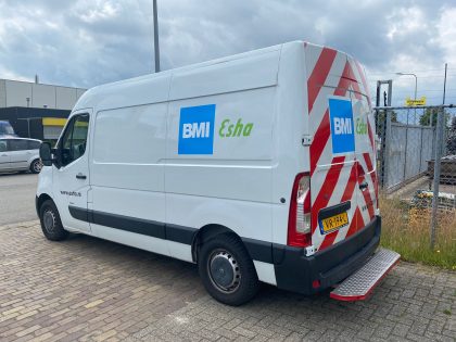 BMI/Esha Hoogkerk auto belettering + reflectie strepen