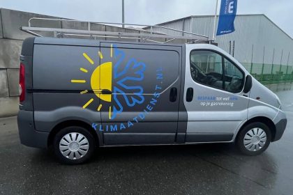 Klimaatdienst auto belettering / car-wrap in opdracht van Matthijssen Lichtreclame Groningen